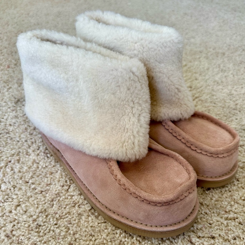 NEW Chloe' Jessie boots.